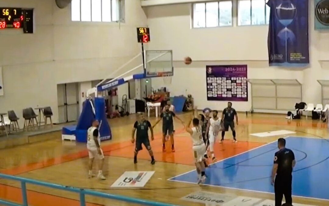 «Κορυφή» για τρεις και «μάχες» στην «ουρά» της «Santorini Basketball League»